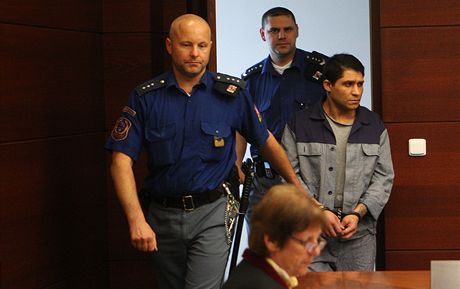 Peteru Kudráovi hrozí za loupe a vradu a 18 let vzení.