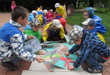 Dti si mohou svj nedlní den uít v kraji na ad míst, a to navíc teba u v sobotu. (Ilustraní snímek)