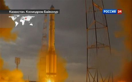 Start rusk rakety Proton-M, kter krtce pot vybuchla, na zbrech rusk...
