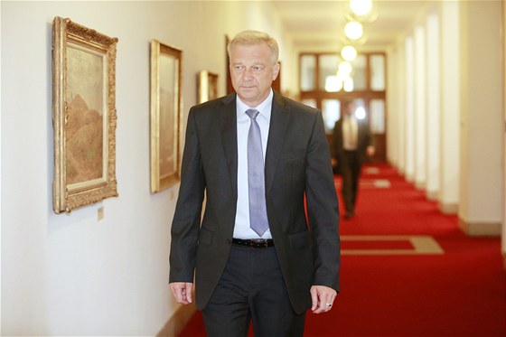 Vlastimil Picek zstane ministrem obrany i ve vlád Jiího Rusnoka.