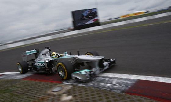 Nico Rosberg s vozem Mercedes v tréninku Velké ceny Nmecka formule 1.