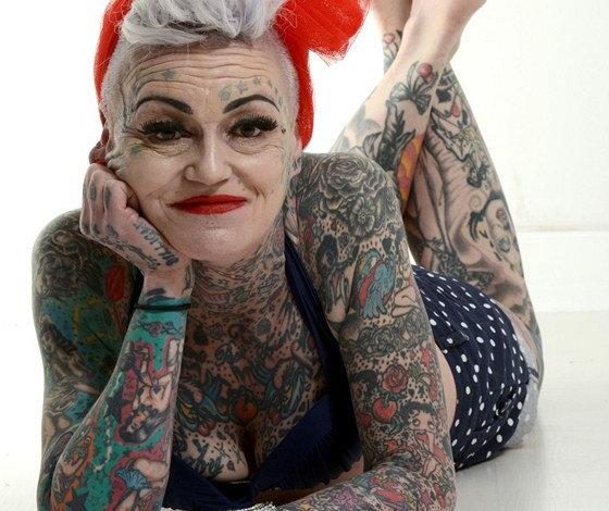 Amanda Brignallová má tetování na 80 procentech tla.