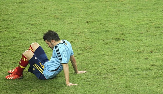 panlský útoník David Villa zklamaný po prohe s Brazílií.