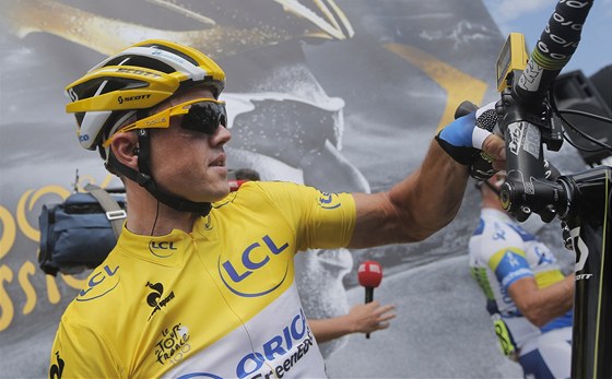 Simon Gerrans ped startem páté etapy Tour de France.