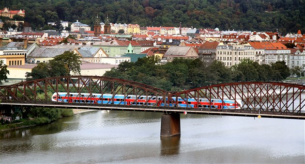 Kvůli zanedbané údržbě výtoňského mostu podal spolek trestní oznámení