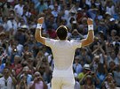 PO 77 LETECH. Andy Murray jako první britský tenista po 77 letech vyhrál domácí