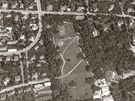 Petschkova zahrada na leteckém snímku z roku 1975