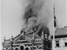 Osudný 10. listopad 1938. Opavská synagoga hoí.