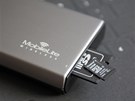 MobileLite pete nejen microSDHC karty, ale i microSDXC s kapacitou a 64 GB.