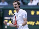 EMOCE. Andy Murray proíval semifinále Wimbledonu proti Jerzymu Janowiczovi