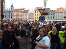 Demonstrace v Budjovicích pokraují. Policie uzavela námstí.
