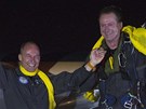 Piloto a vývojái letadla Solar Impulse Bertrand Piccard a Andre Borschberg na