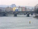 Hlávkv most je napojen pímo na tzv. pemostní Masarykova nádraí.