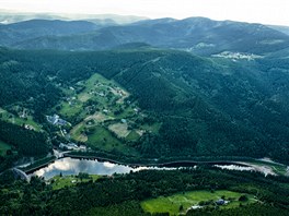 Labská přehrada u Špindlerova Mlýna v Krkonoších.