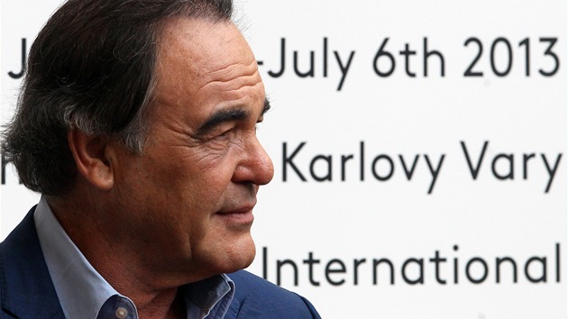 Reisr a producent Oliver Stone v Karlovch Varech