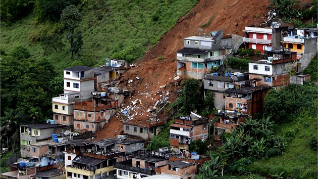 Sesuvy pdy zpsoben klimatickmi zmnami v brazilskm Nova Friburgo (16. ledna 2011)