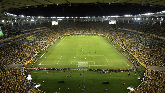 Stadion Maracan v Riu pi finle Pohru FIFA mezi domc Brazli a panlskem.