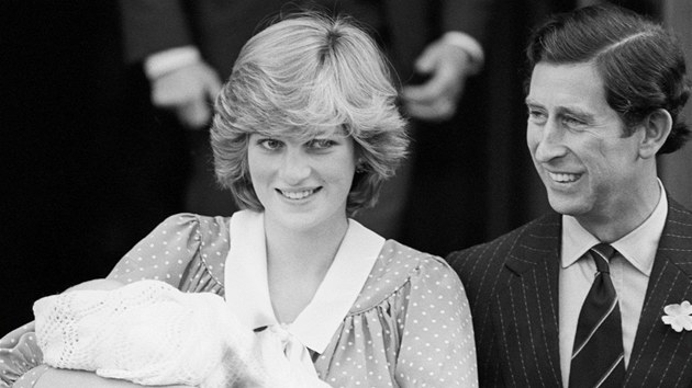 Princezna Diana, princ Charles a jejich prvorozený syn William (22. ervna 1982)