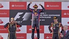 SKOK NA STUPN. Nmec Sebastian Vettel ovládl domácí Velkou cenu formule 1. Za