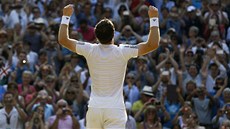 PO 77 LETECH. Andy Murray jako první britský tenista po 77 letech vyhrál domácí