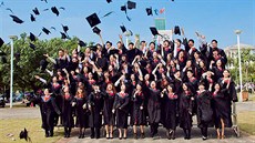 Fotka absolvent University e-iang zveejnná na sociální síti Weibo.