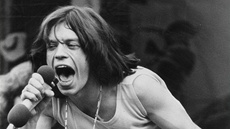 Mick Jagger s Rolling Stones v Hyde Parku v červenci 1969