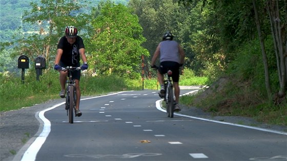 Cyklisté u Kvasic mají být díky dopravním značkám víc v bezpečí (ilustrační snímek).