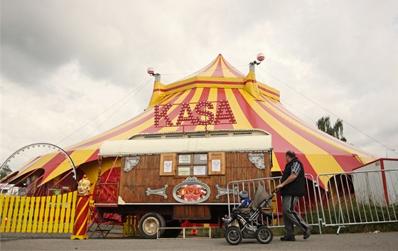 Tak by mohl vypadat cirkusový stan, ve kterém budou vystupovat herci z Národního divadla Brno. 