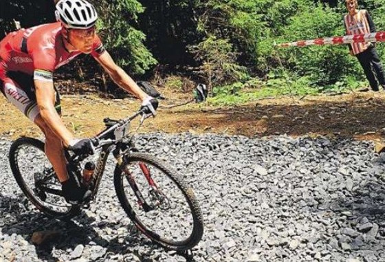 NA TRATI. Jaroslav Kulhavý vyhrál první roník Bike Valachy, tra dlouhou 45