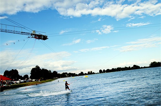 Wakeboardnig - nová atrakce na nádri Nové mlýny v Pasohlávkách