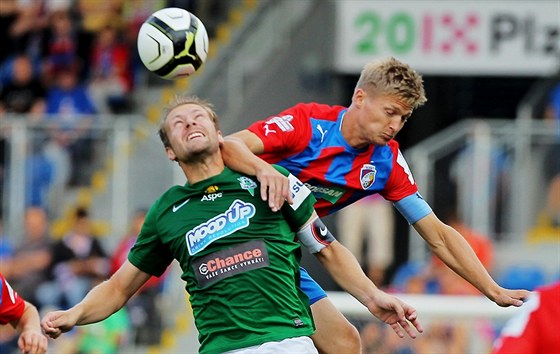 Václav Procházka (vpravo) z Plzn a Jan Voahlík z Jablonce v hlavikovém...