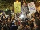 Protesty proti rozsudku nad Georgem Zimmermanem v Los Angeles (13. ervence