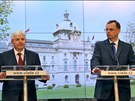 Nový premiér Jií Rusnok na tiskové konferenci se svým pedchdcem Petrem...