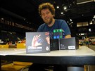 Vynálezce Jan Krejsa pedstavil na festivalu Czech Open novou Rubikovu kostku.