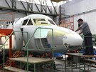 Firma Aircraft Industries plánuje rozíit výrobu. Shání kvalifikované frézae,