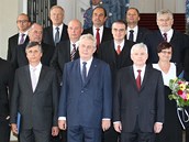 Prezident Milo Zeman jmenoval novou vldu premira Jiho Rusnoka. (10.
