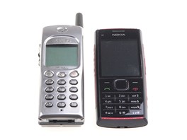 Kam se mobily posunuly za deset let, dokládá srovnání Philipsu Xenium 9@9 s...