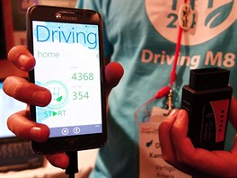 Vertigo (Bulharsko): Aplikace ve WP8 telefonu naítá data z OBD auta a sleduje,...