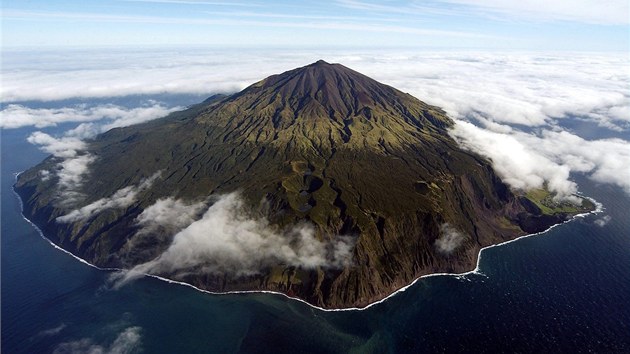 Tristan da Cunha. Hlavní ostrov stejnojmenné skupiny sopených ostrov leí v...