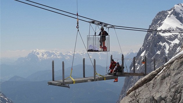 Zbr ze stavby visutho mostu ve stedisku Dachstein