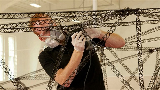Takhle vypad lehk konstrukce lapacho vrtulnku Gamera z uhlkovch vlken.