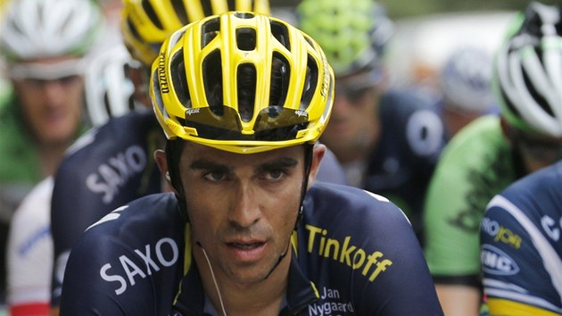 CO S TÍM. Alberto Contador na Tour de France zatím marn stíhal suveréna