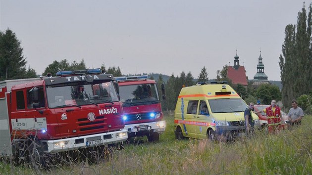 Nezkuenou lezkyni zachraovali hasii v Hornm Slavkov z ptadvaceti metrov vky.