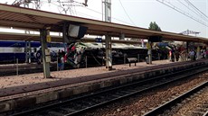 Francií v pátek veer otáslo vlakové netstí na nádraí ve  mst...