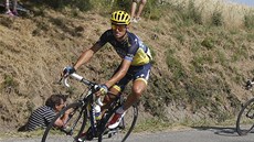 Český cyklista Roman Kreuziger v čele skupiny v 16. etapě Tour de France