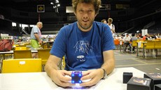 Vynálezce Jan Krejsa se svoji kostkou Futuro Cube na festivalu Czech Open v...