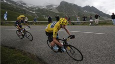VEDOUCÍ DUO. Lídr Tour de France Chris Froome a za ním druhý v pořadí Alberto