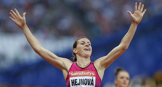 KRÁLOVNA PEKÁEK. eská atletka Zuzana Hejnová vyhrála v Londýn mítink