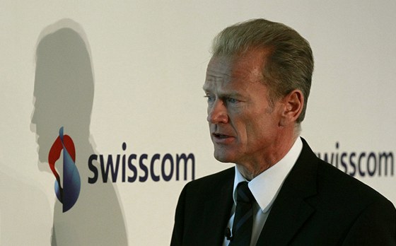 Za Schloterova vedení Swisscom získal v roce 2007 italského internetového operátora Fastweb.