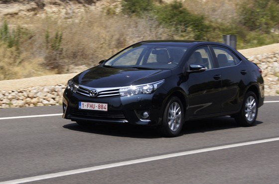 Nov Toyota Corolla na klikatch silnicch Mallorky